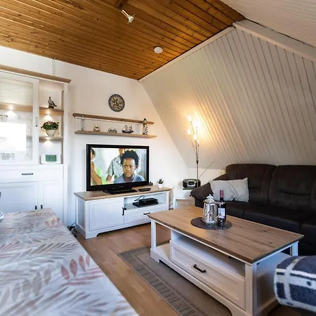 Haus-Lily-Nr-04 *